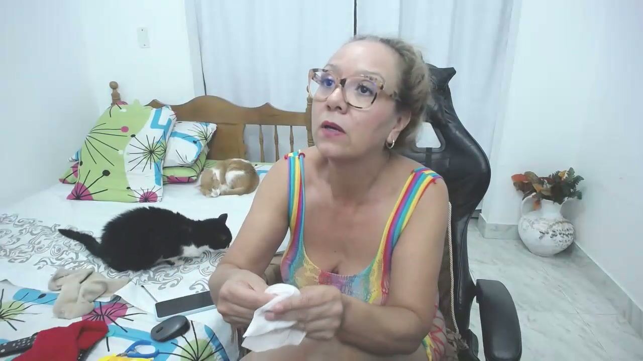 Saray1221 free porn video 30 January 2026