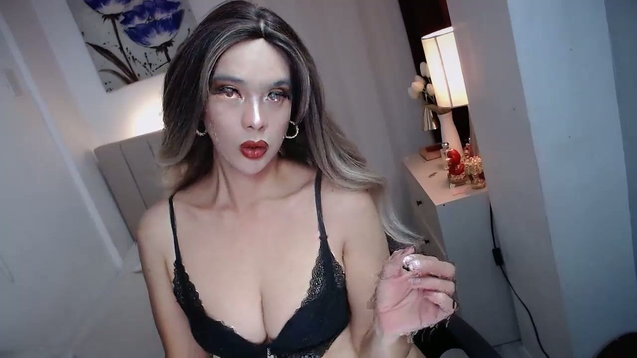 zia_upper webcam chat (01/30/2026)