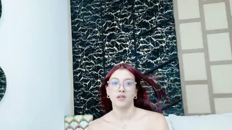 Annyevansz lovense nude chat