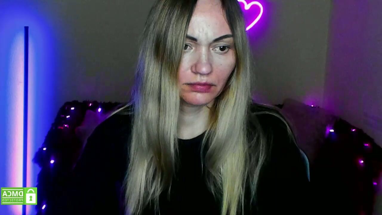 mikkey_mouse8 nonude cam video