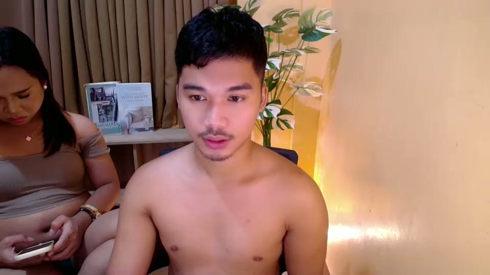 Sweet_hoelly young cam video