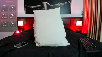 miamarin_hot cam porn video posing on webcam