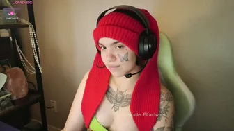 bluedweeb tattoo cam porn video