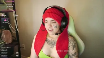 bluedweeb tattoo cam porn video