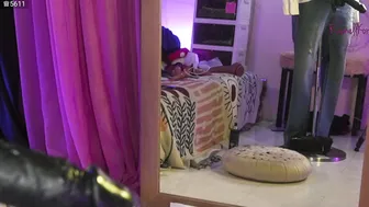 rachellkors_ feet posing on cam