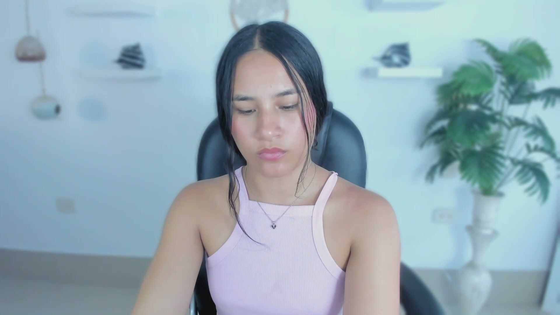 emilyy_kim nude on cam - 31-Jan-26