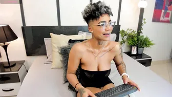 luciawallace cam porn video 01-Feb-26