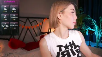 lindathacker fit free cam show