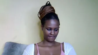 prettykeilaa (06-20-2025)