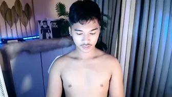 Asianhunk_jamesx 18 02-01-2026