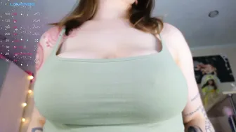 milkbun_x webcam video (02/01/2026)