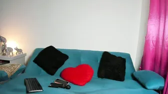 Victoria_jhones chat sex (02-01-2026)