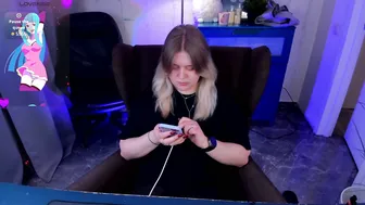 louisemous blonde webcam