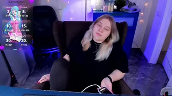 louisemous blonde webcam