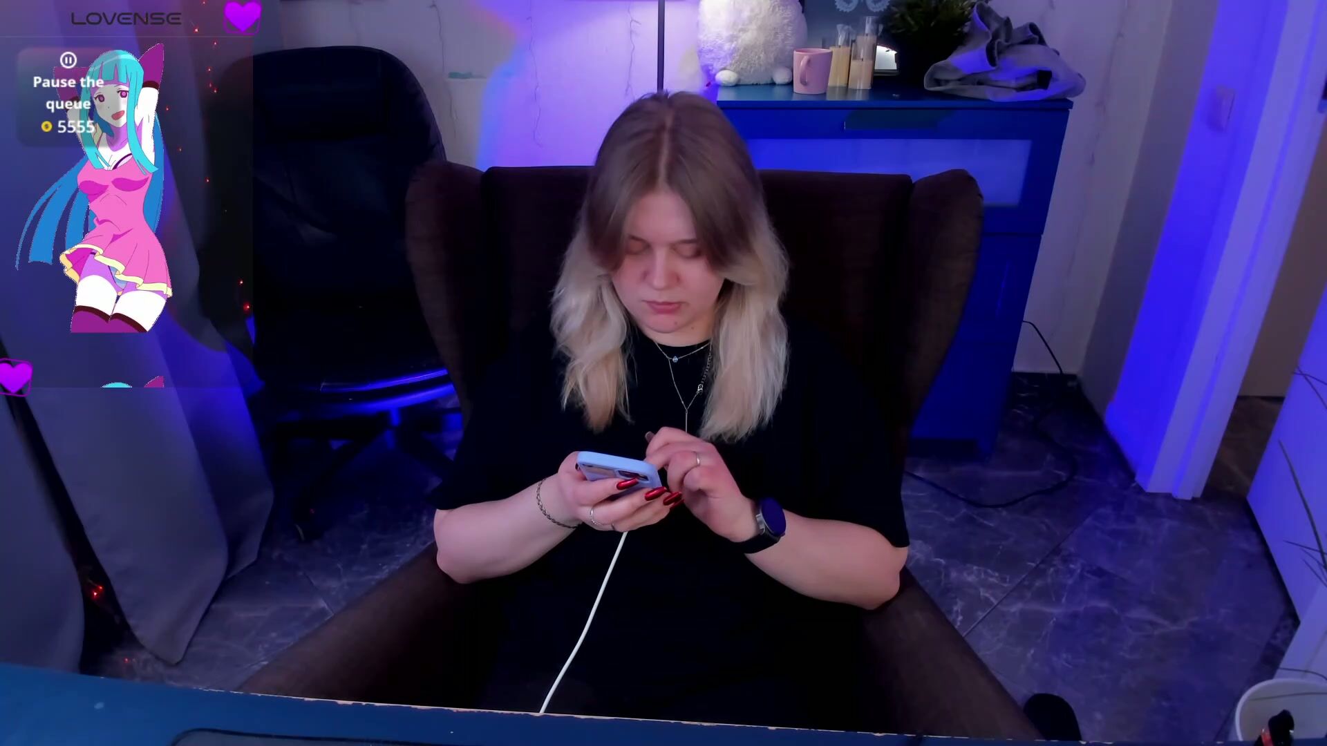 louisemous blonde webcam