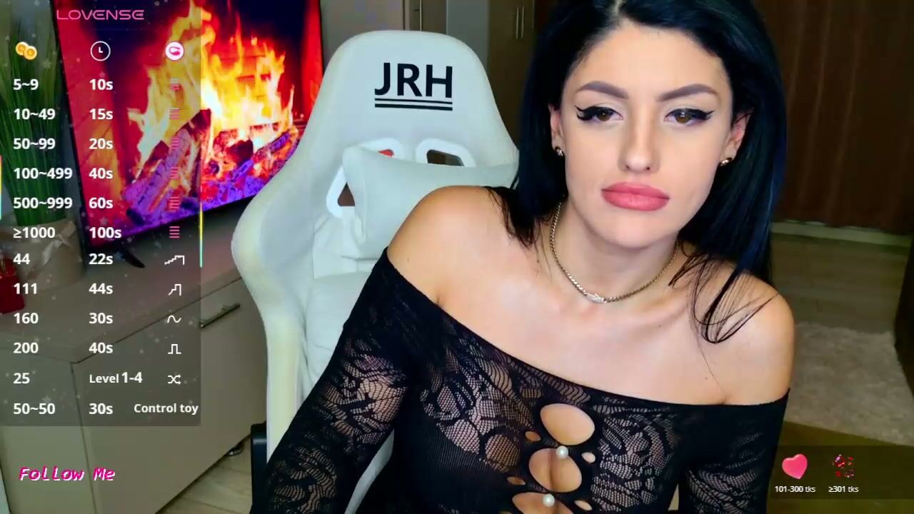 Boobsiemilaa on live cam (02-02-2026)