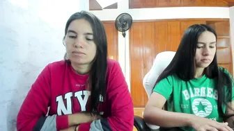 Soffy_and_mia chat cam sex 02 February 2026