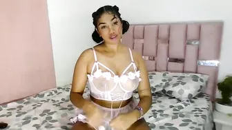 Abby_moss_2 squirt naked on cam