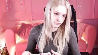 Graceglamour posing on webcam 03-Feb-26