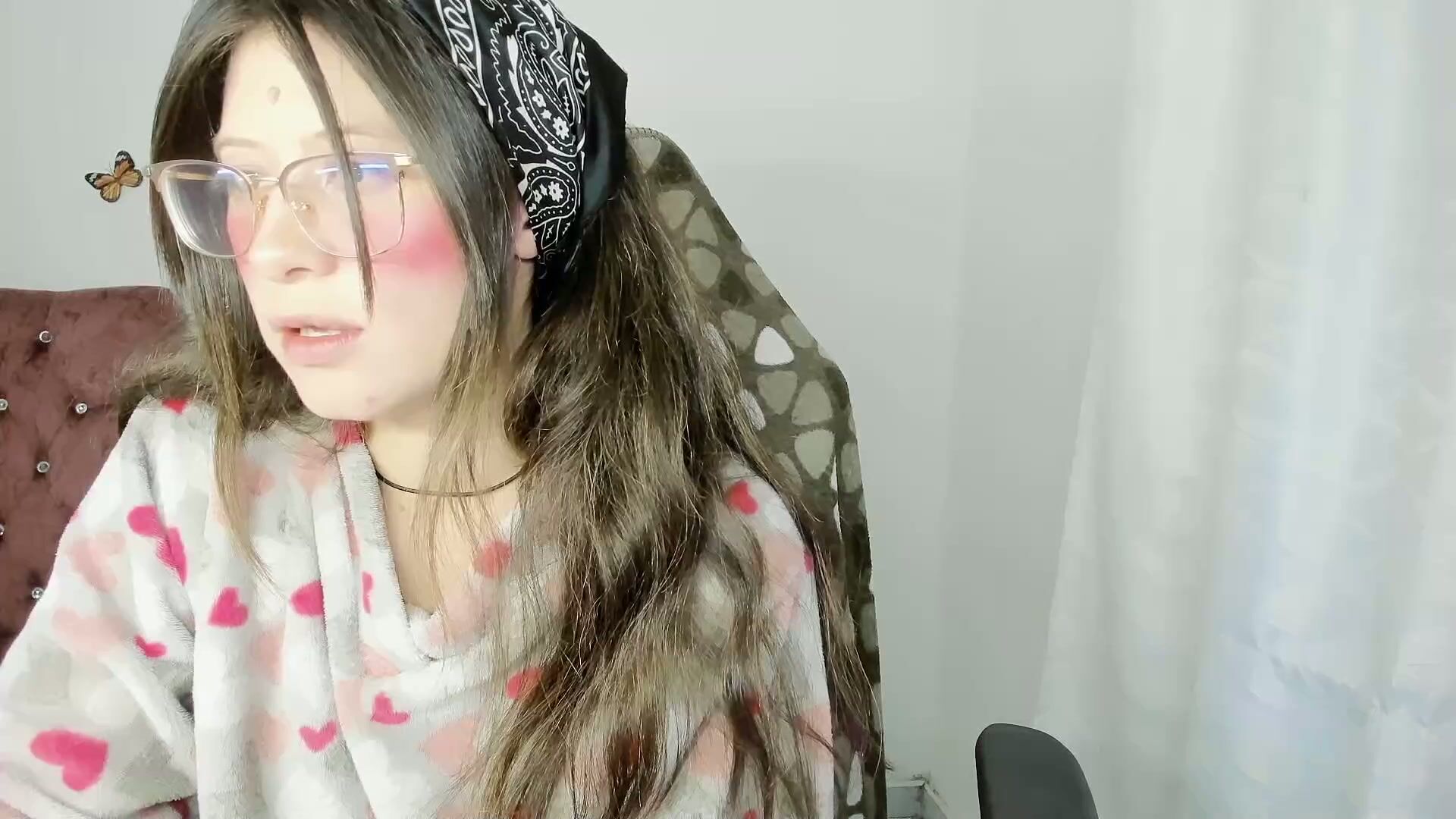 Zooeybelair cam girl 02-03-2026