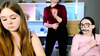 alia_skay 20 chat cam porn