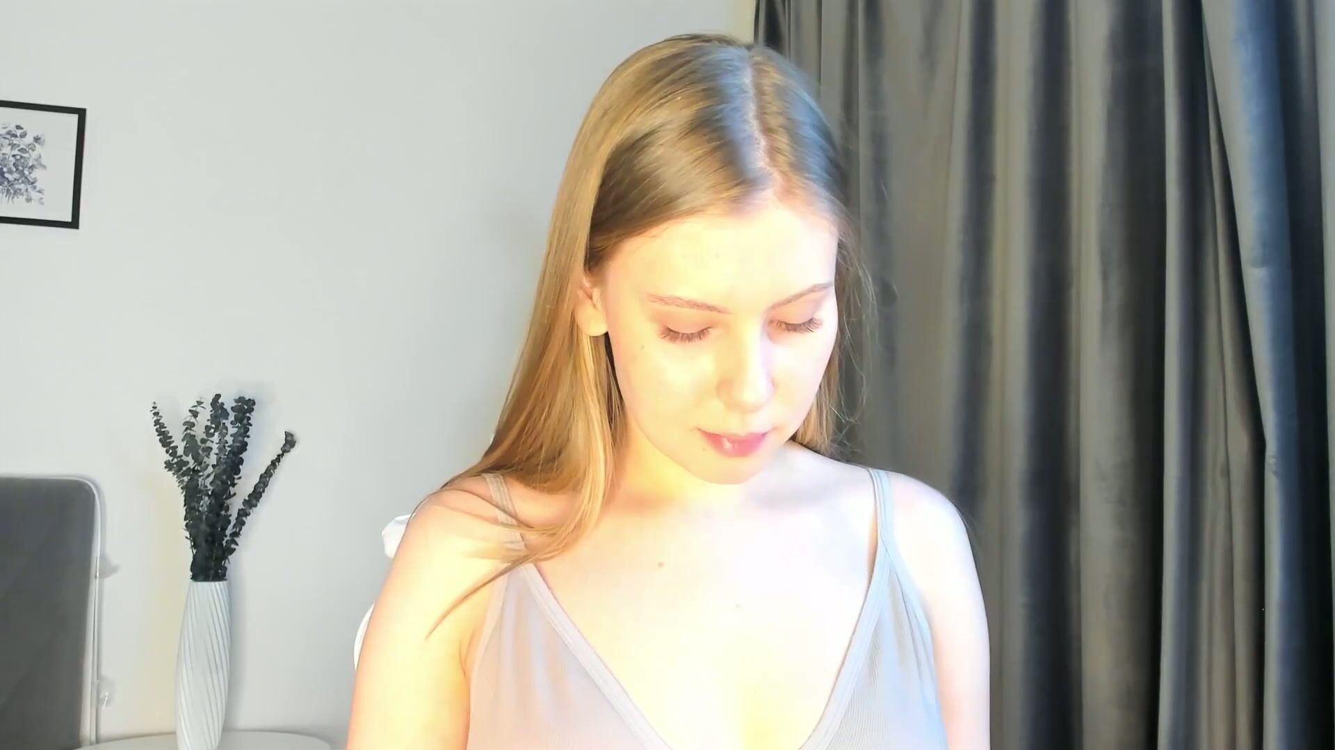 elliedi cam porn video 04-Feb-2026