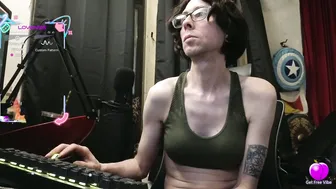 April_show_her fuckmachine hot webcam video