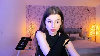 hotmolly_ porn sex chat (02-04-2026)