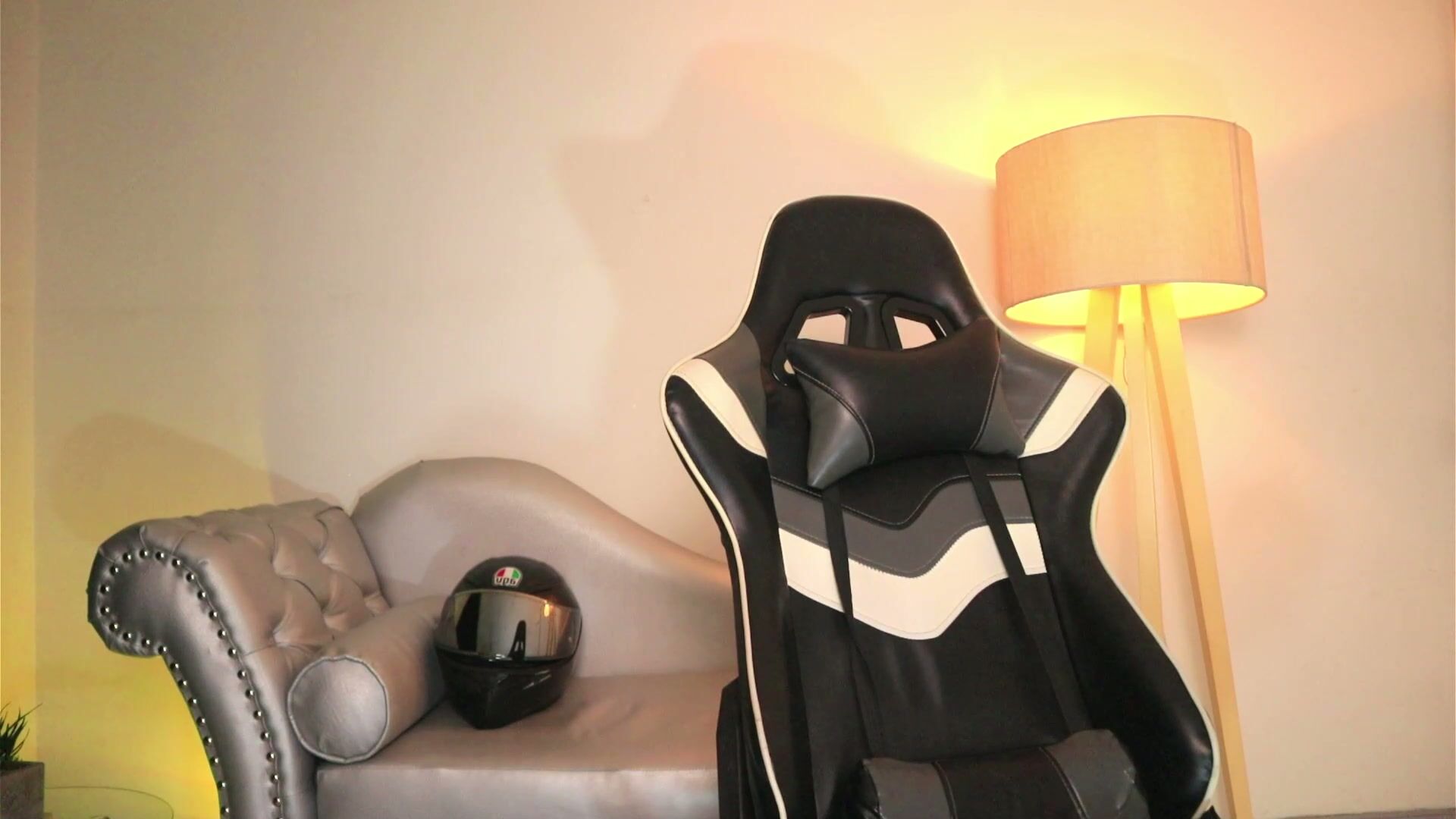 ashleyvalirya 04-Feb-26 on cam