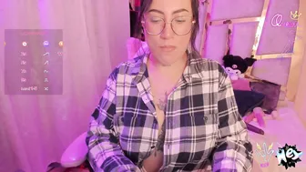_briigite fuckmachine posing on webcam