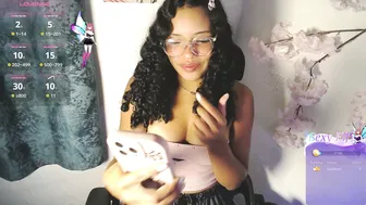 Chleo_rosse porn cam (02-04-2026)