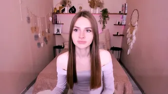 roxy_kisss (02-04-2026)