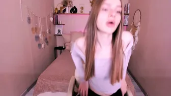 roxy_kisss (02-04-2026)