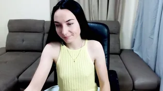 Yr_shy_bae sex chat 04 February 2026