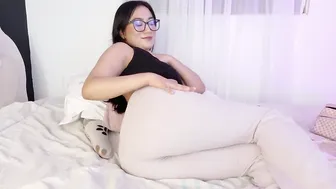 vanessa_fx leggings - (02/05/2026)