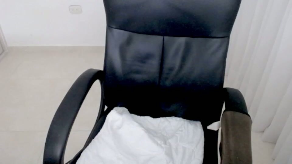 Princess_19x chat porn video (02-05-2026)