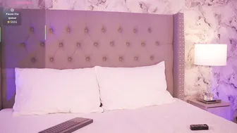 charlotte_harriz bigboobs on webcam