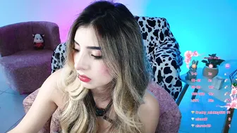 rousee_v recorded nude video 666590
