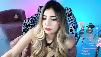 rousee_v recorded nude video 666590