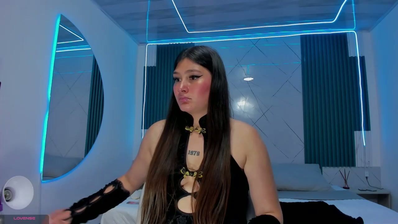 danielle_april latina cam show