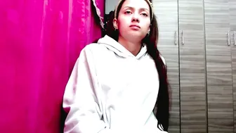 holy_juli2 young - (02-07-2026)