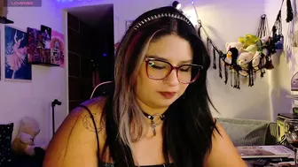 Molly_shake control cam