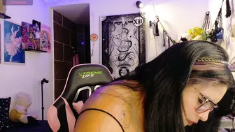 Molly_shake control cam