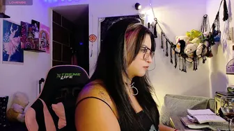 Molly_shake control cam