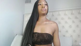 candyy_ebony posing on cam 02-07-2026