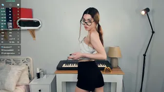 _annybunny_ (02-07-2026) cute