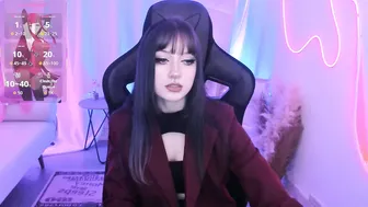 Lii_luu goth xxx video