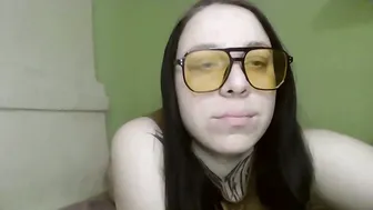 millasourety chat sex cam posing on cam