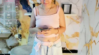 Mia_bella18 posing on webcam webcam