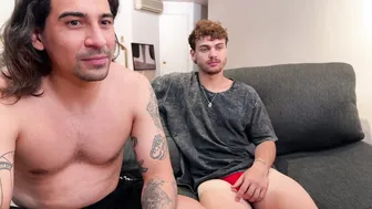 sexualmindset bigass posing on cam